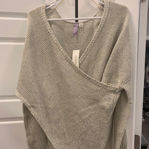 Francesca’s new w tags sweater